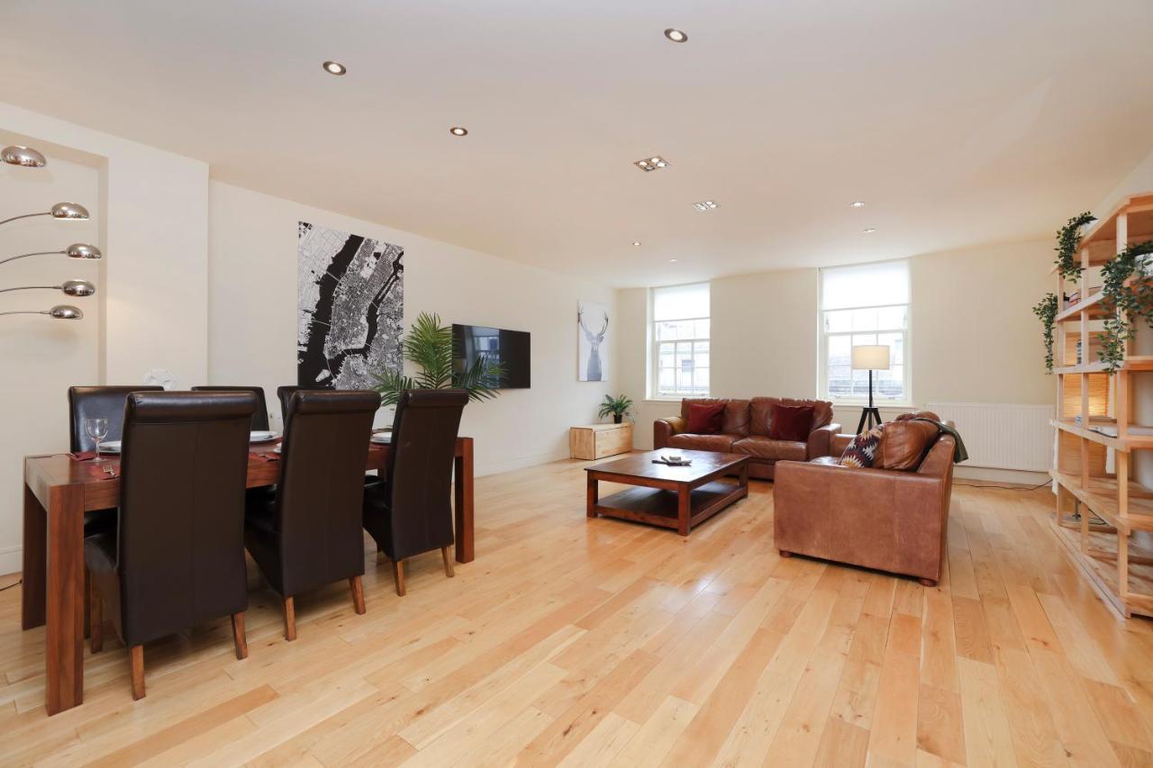Appartement Joivy Spacious 2 Bed,2 Bath Flat, Free Parking And Rooftop Terrace Édimbourg