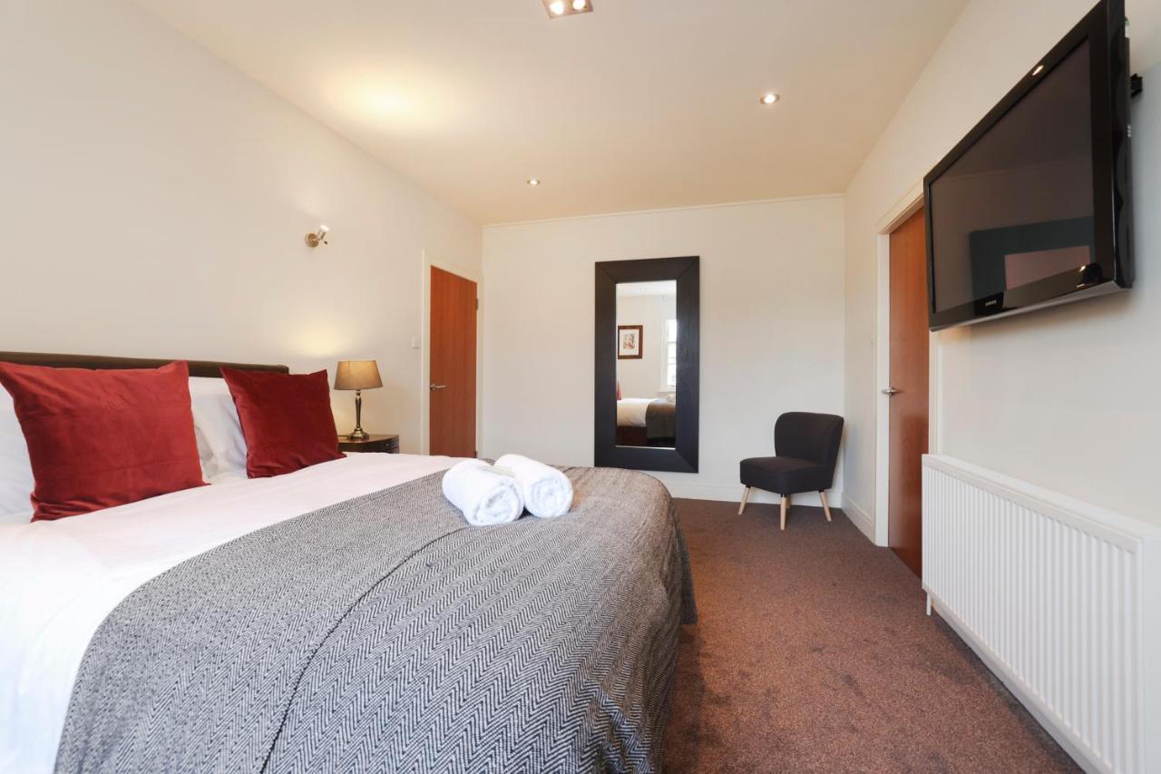 Appartement Joivy Spacious 2 Bed,2 Bath Flat, Free Parking And Rooftop Terrace Édimbourg