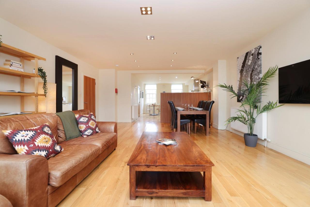 Joivy Spacious 2 Bed,2 Bath Flat, Free Parking And Rooftop Terrace Édimbourg
